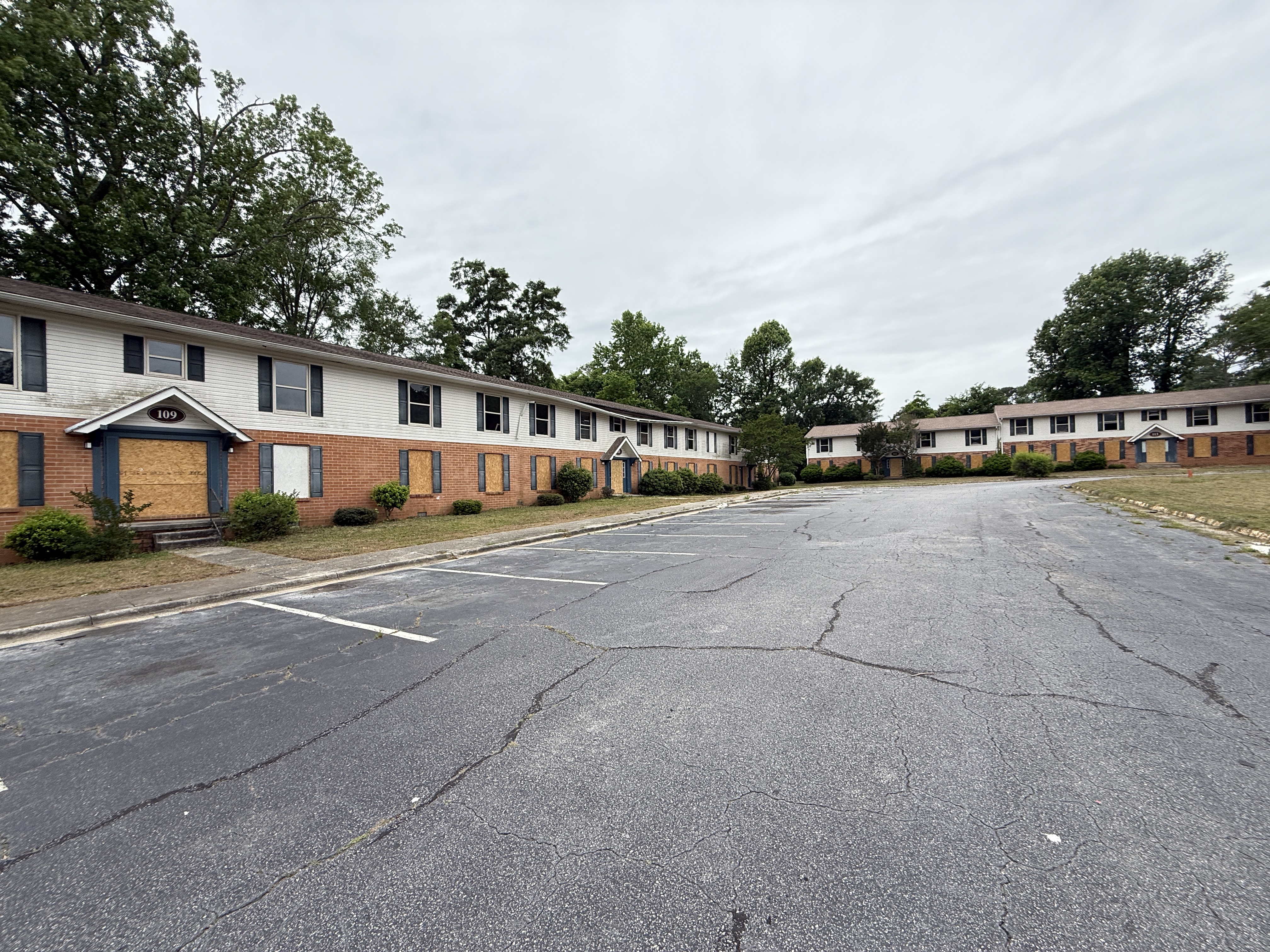 Macon property board-ups and securing