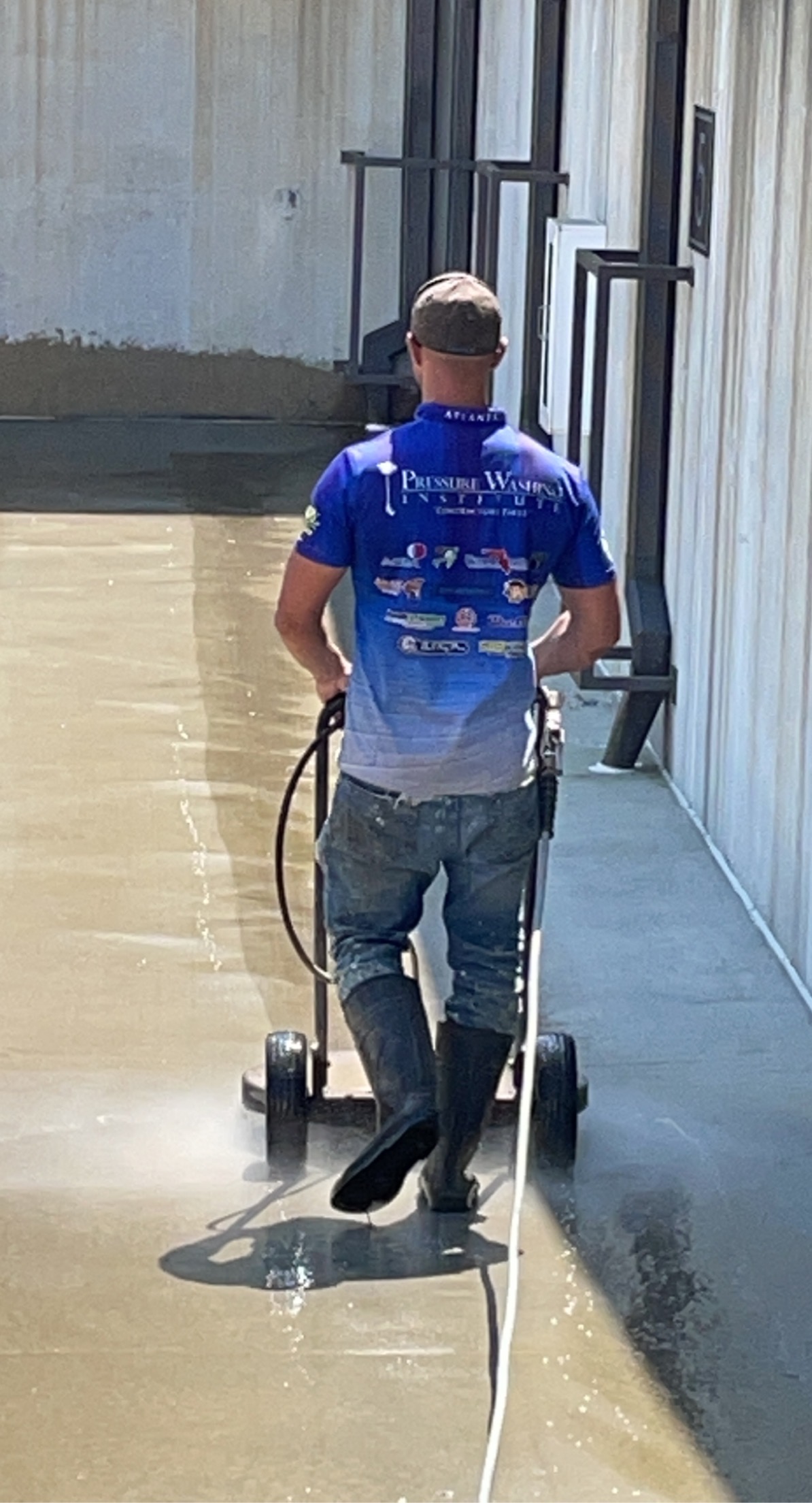 Thrare Contracting commercial walkway