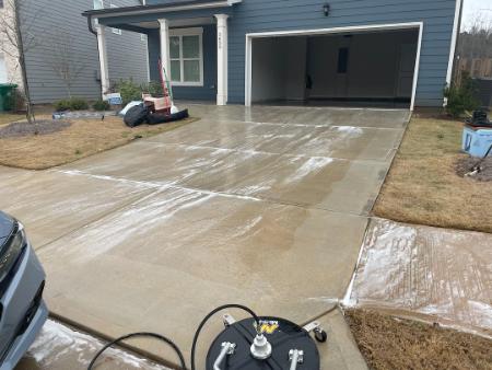 DIY Pressure Washing for Your Property in Stone Mountain, GA – Risks and Why Hiring a Pro is Better