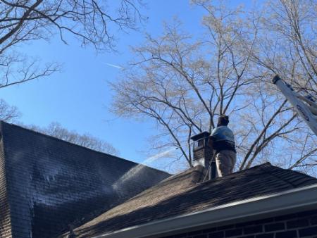 DIY Roof Cleaning in Stone Mountain, GA – Why You Should Consider a Professional Service