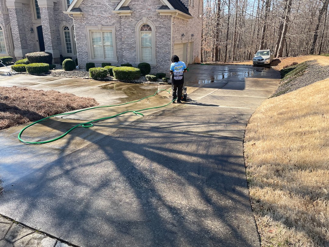 Driveway Cleaning Services in Stone Mountain by Thrare Contracting