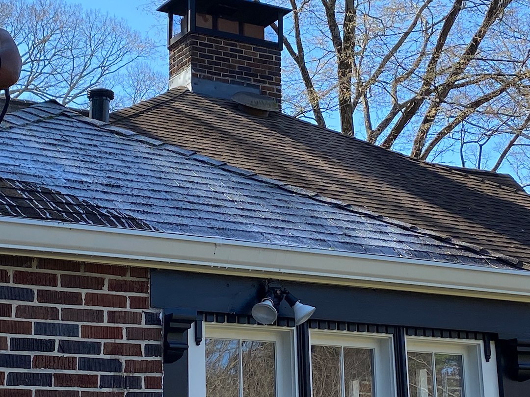 How to Wash Your Roof DIY – Why You Should Consider a Professional Service Instead