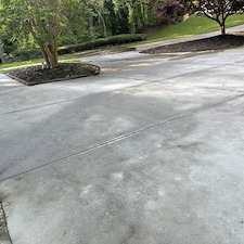 Stone-Mountain-Driveway-Revitalization-Expert-Pressure-Washing-by-Thrare-Contracting 0